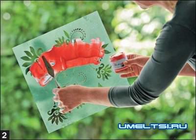 Роспись по трафаретам на стене