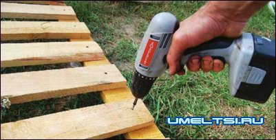 Стенд для садового инвентаря