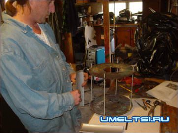 удобно разместили для дальнейшей сварки