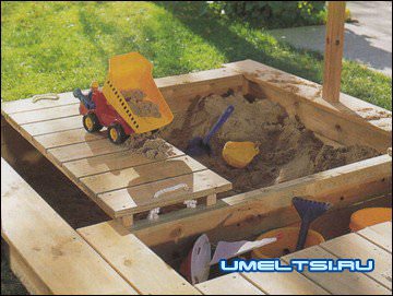 песочница с мостиком