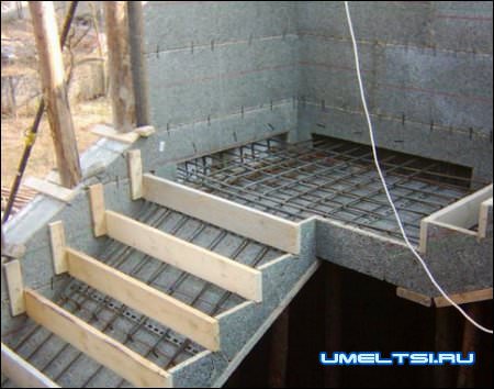 опалубка для бетонных лестниц