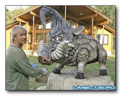 бетонная скульптура кабан