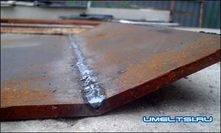 Сварной шов на плите