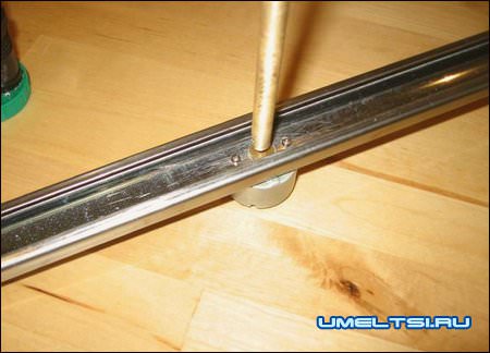 Аппарат для сладкой ваты-монтаж прута