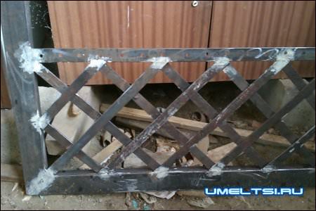 сетка внизу ворот сетка внизу ворот