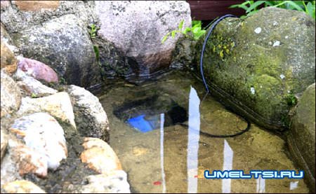 Каменная горка с фонтаном Каменная горка с фонтаном