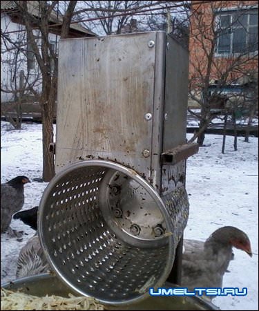 Самодельная ручная корморезка своими руками