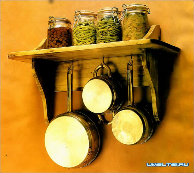 Полочка в деревенском стиле