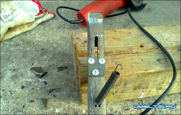 Стопор для распашных ворот