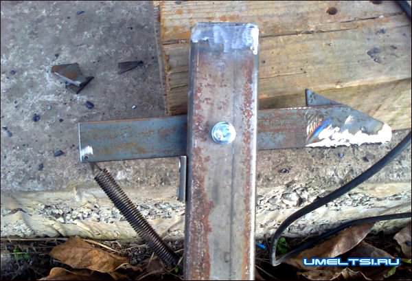 Стопор для распашных ворот