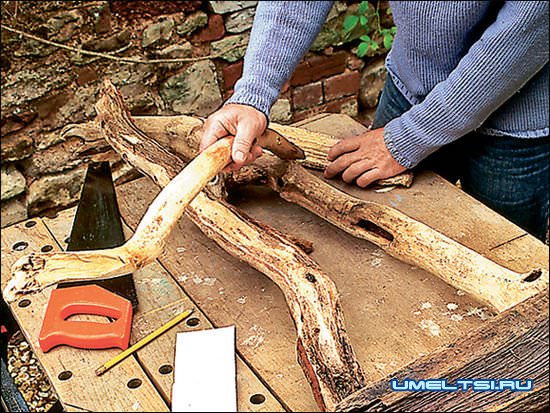 Садовая скамейка из веток Садовая скамейка из веток