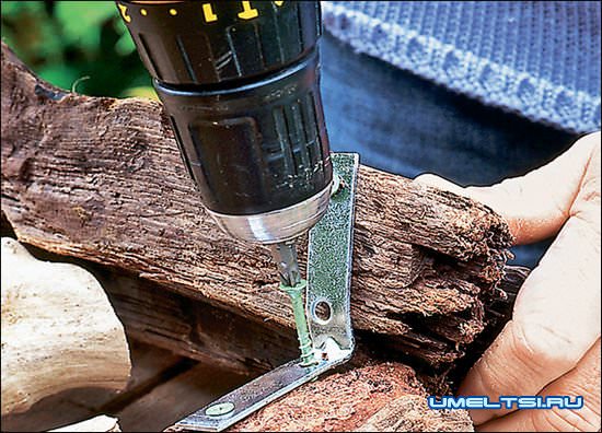 Садовая скамейка из веток Садовая скамейка из веток