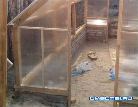 Как построить теплицу своими руками