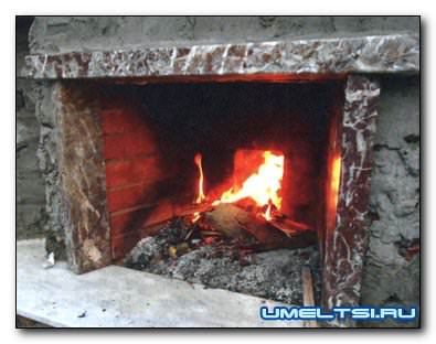 Открытый камин с лежанкой Открытый камин с лежанкой