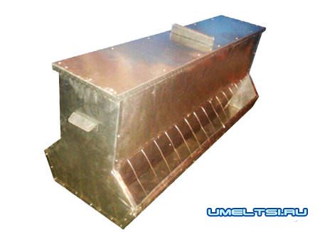 Полуавтоматическая кормушка для кур