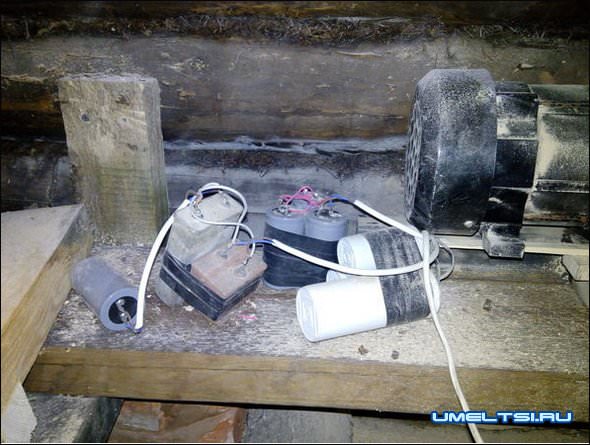 Ленточнопильный станок по дереву