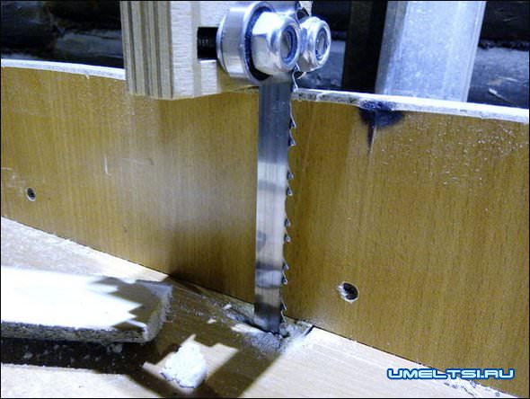 Ленточнопильный станок по дереву