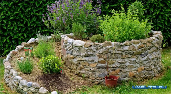 Спиральная грядка своими руками