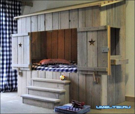 декорация из поддонов своими руками