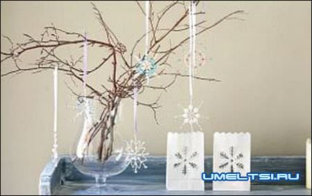 Снежинки из бисера и бусин