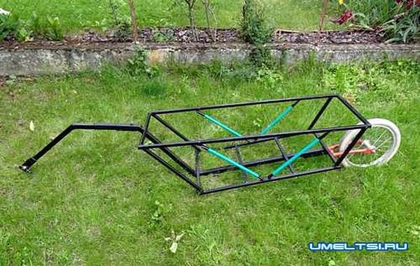 кроватка- поделки из пластиковых труб