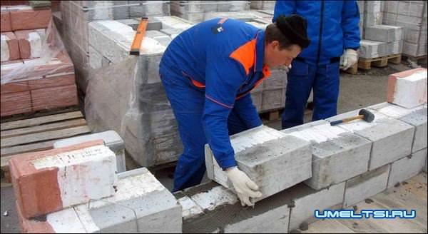 Как строить из керамзитобетонных блоков