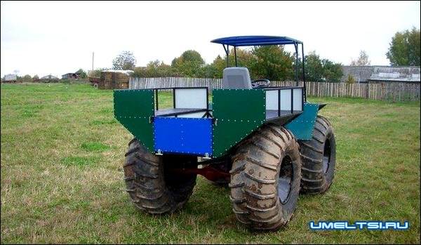 Полноприводной вездеход с ломающейся рамой Полноприводной вездеход с ломающейся рамой