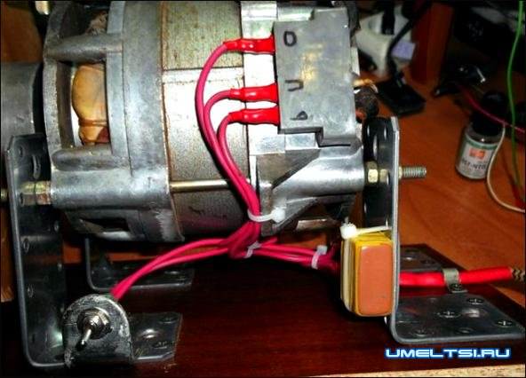 простой шлифовальный станок-сборка