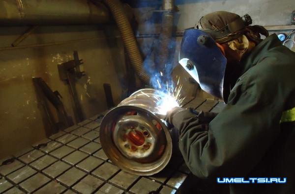 Делаем мангал, барбекю, печь из автомобильных дисков Делаем мангал, барбекю, печь из автомобильных дисков