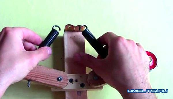 Пружинный арбалет своими руками-фото