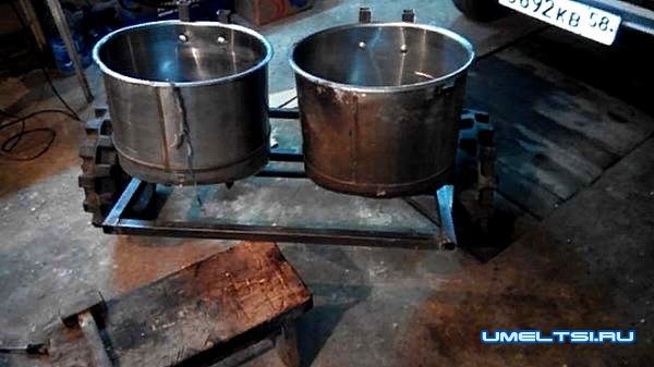 картофелесажалка двухрядная -процесс сборки