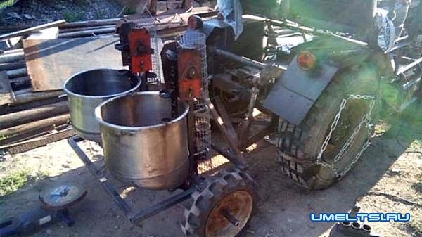 картофелесажалка двухрядная -процесс сборки