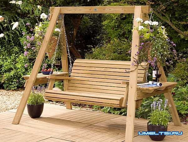 Примеры: уличные качели для дачи