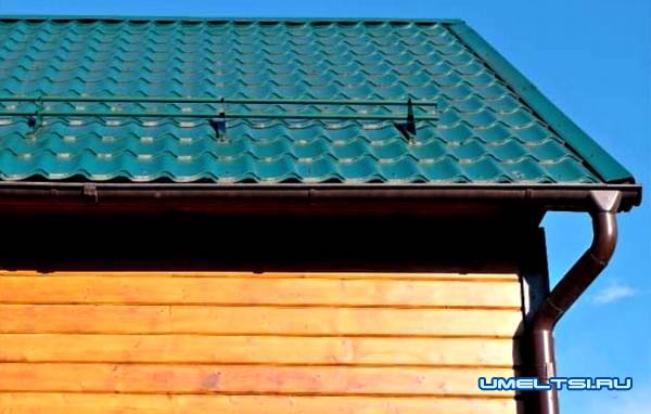 Устанавливаем водосток самостоятельно-фото Устанавливаем водосток самостоятельно-фото