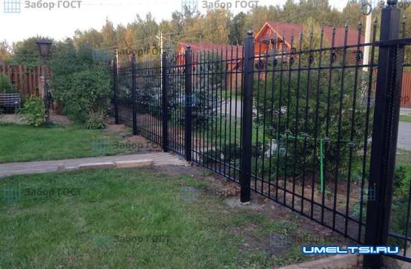 Какой забор лучше поставить в частный дом? Какой забор лучше поставить в частный дом?