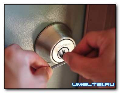 Вскрытие сейфа магнитом