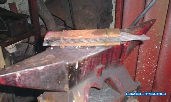 Нож из стального троса Нож из стального троса