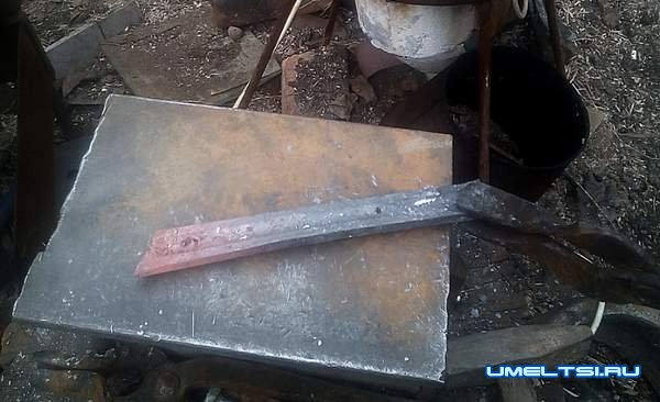 Делаем нож из обоймы подшипника Делаем нож из обоймы подшипника