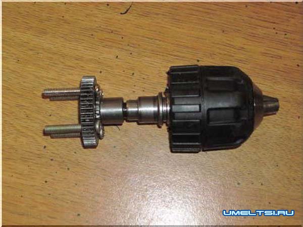 Ветрогенератор из шуруповерта - фото Ветрогенератор из шуруповерта - фото