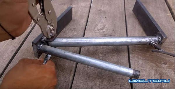 приспособление для переноски кирпича