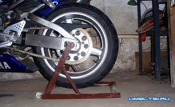 Подставка под мотоцикл-фото Подставка под мотоцикл-фото