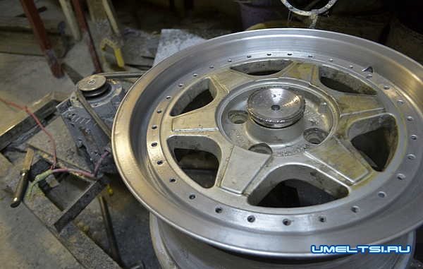 станок для полировки дисков