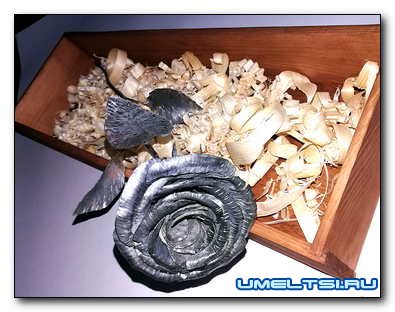 Роза из металла