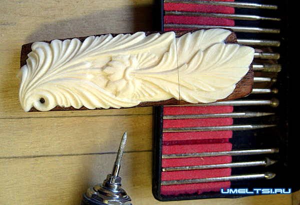 флеш-карта из дерева и кости