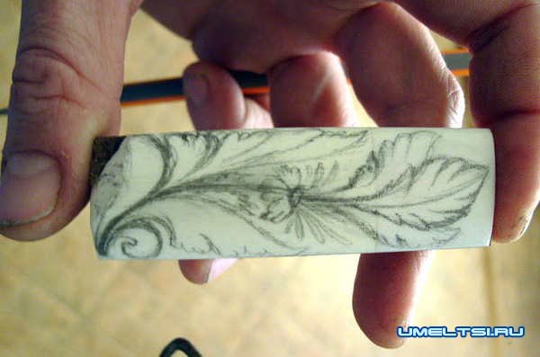 флеш-карта из дерева и кости