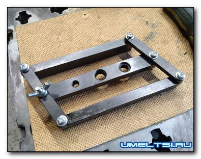 для столярной мастерской: центроискатель для столярной мастерской: центроискатель