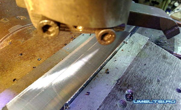 для столярной мастерской: центроискатель для столярной мастерской: центроискатель