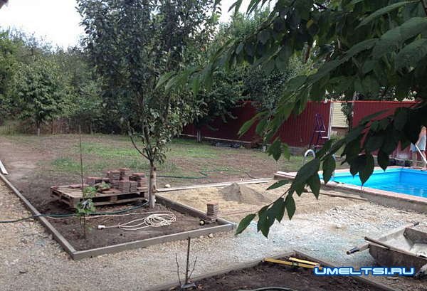 Как построить домашний бассейн