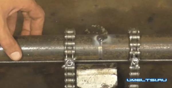 Полезное приспособление для сварки труб