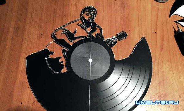 рисунок на виниловой пластинке